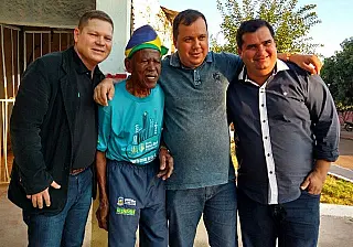 Madson diz que sociedade leva ‘Seo Paulino’ ao Revezamento