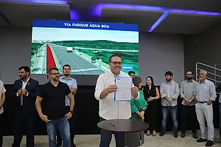 Alan Guedes autoriza início das obras da Via Parque Água Boa