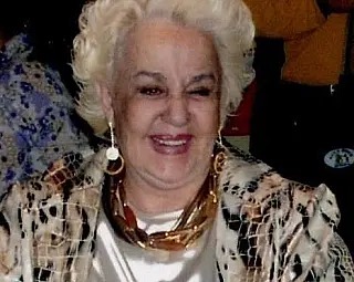 Morre em Dourados a colunista social Clay Correa
