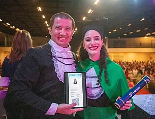 Formandos já recebem a cédula profissional na Unigran