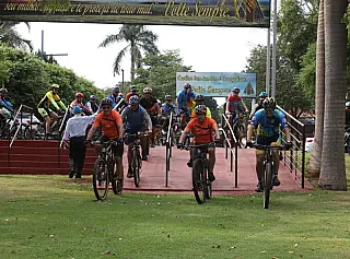 Unimed Dourados realiza pedal para promover Novembro Azul
