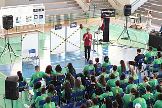 Curso gratuito oferece treinamento em redes sociais a pesquisadores