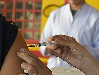 Estado orienta municípios a prorrogar vacinação