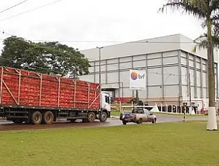 BRF amplia frota de transporte de colaboradores em Dourados como restrição sanitária