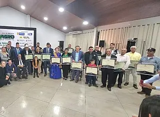 Empresários do agronegócio são homenageados