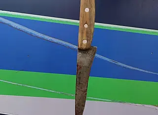 Trans mata companheiro com golpe de faca