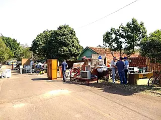 Polícia cumpre ação de despejo em área pública na periferia de Dourados
