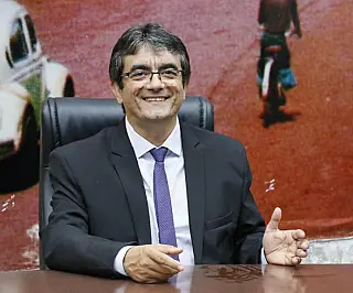 Juscelino aprova 'Remédio em Casa'