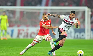 Sonhando com vaga na Libertadores, São Paulo recebe o Internacional