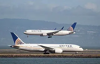 United Airlines é críticada após impedir embarque de meninas com calças legging nos EUA