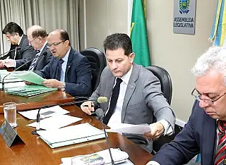 Comissão analisa constitucionalidade de projetos na Assembleia Legislativa