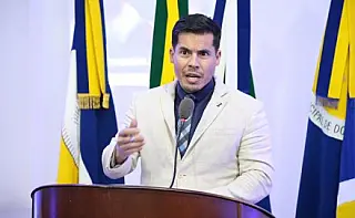 Dr. Diogo questiona prefeitura sobre falta de medicamentos na rede básica de saúde