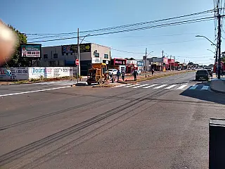 Município acelera sinalização da avenida José Roberto Teixeira