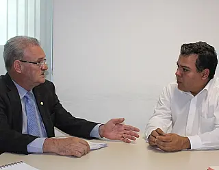 Deputado quer pacientes de oncologia sendo atendidos no HU