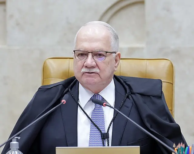 Fachin suspende investigações sobre ministros da Corte