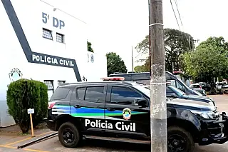 Suposta amante pede R$ 5 mil para não divulgar fotos intimas de jogador de futebol e é presa em MS