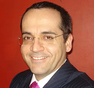Bolsonaro anuncia demissão de Vélez e diz que Abraham Weintraub será o novo ministro da Educação