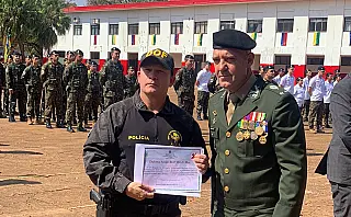 Diretor do DOF recebe o diploma Amigo da Brigada