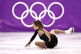 Isadora Williams sofre queda na final da patinação nas Olimpíadas de PyeongChang