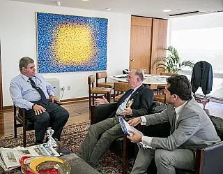 Prefeitos pedem socorro de Brasília para conseguir honrar compromissos