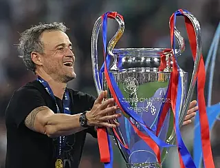 O primeiro título, com goleada, consagra PSG na Europa