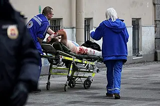 Explosão em metrô de São Petersburgo, na Rússia deixa mortos e dezenas de feridos