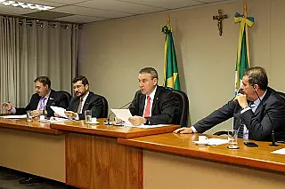 Bloqueio de R$ 500 milhões da JBS pode ser pedido pela CPI para cobrir perdas