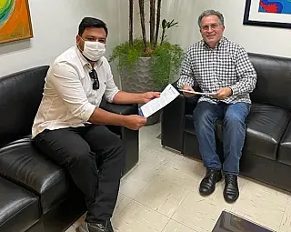 Marcelo Mourão vai a Campo Grande pedir recapeamento de ruas do Jardim Maracanã