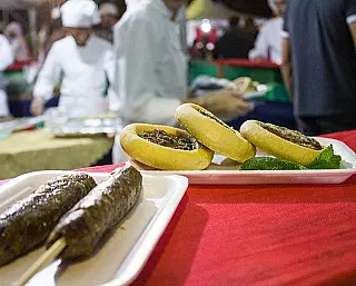 Pratos típicos de acadêmicos da Unigran são aprovados em Festa das Nações