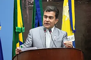 Câmara susta resolução de secretária de educação a pedido de Marçal