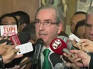 Ao renunciar, Eduardo Cunha diz que é perseguido após impeachment de Dilma