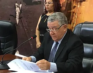 Braz Melo perde o mandato e Câmara convoca professora Denize para assumir