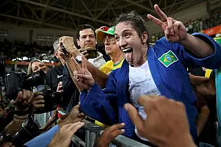 Mayra Aguiar consegue terceira medalha, um bronze, para o Brasil