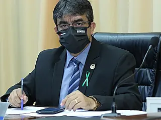 Emenda impositiva de Juscelino Cabral destina recursos do orçamento para a Educação