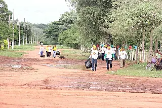 Número de mortes causadas pela dengue cai 84% após governo intensificar combate
