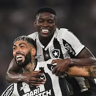 Botafogo atropela Peñarol e encaminha vaga na final
