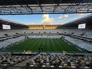 Bahia e Corinthians duelam hoje em situações bem diferentes na tabela