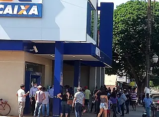 Caixa libera segunda parcela do auxilio de R$ 600 para nascidos em abril