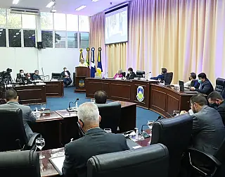Vereadores aprovam 14 projetos de lei na Câmara