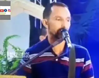 Músico morre durante live ao vivo