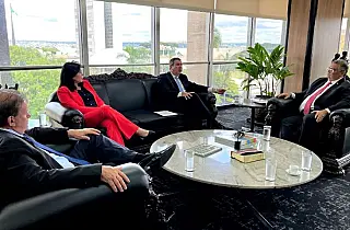 Governador e ministro da Justiça se reúnem para discutir questões de segurança