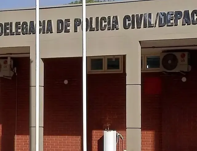 Irmãos desacatam vizinha, ameaçam Polícia e são presos