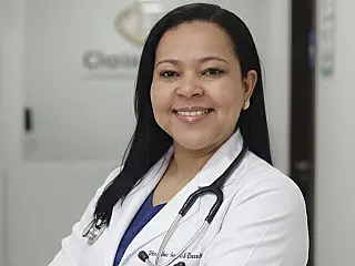 Brasileira se destaca com conquistas acadêmicas no exterior