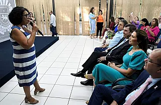 Empoderamento e ajuda ao empreendedorismo marcam dia da mulher na governadoria