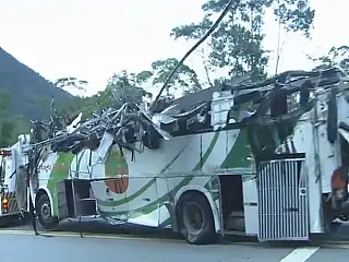 18 morrem em acidente com ônibus em São Paulo