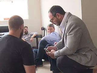 Tarcísio de Freitas sofre atentado em Paraisópolis