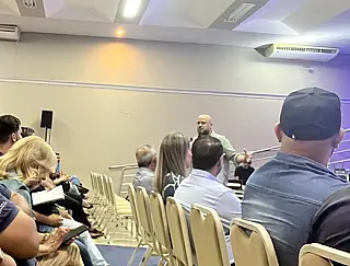 Palestrante nacional diz que falta de aeroporto atrasa progresso