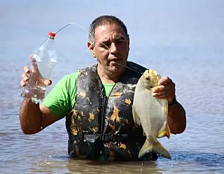 Defesa Civil recolhe petrechos para pesca ilegal no parque do lago