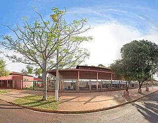 Prefeito apresenta projeto de cobertura de área