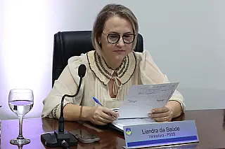 Liandra reivindica parquinho coberto para Escola Estadual